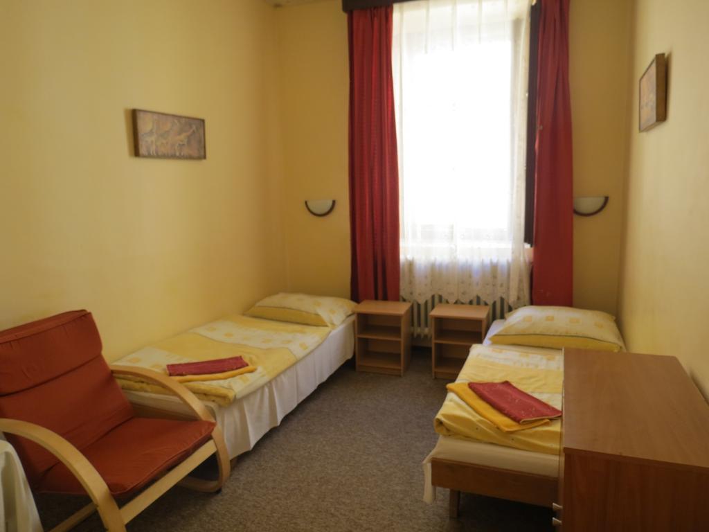 Hotel Cesky Dvur Beroun  Habitación foto